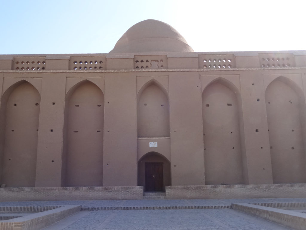 The Persian ice house, or how to make ice in the desert Field Study of the World